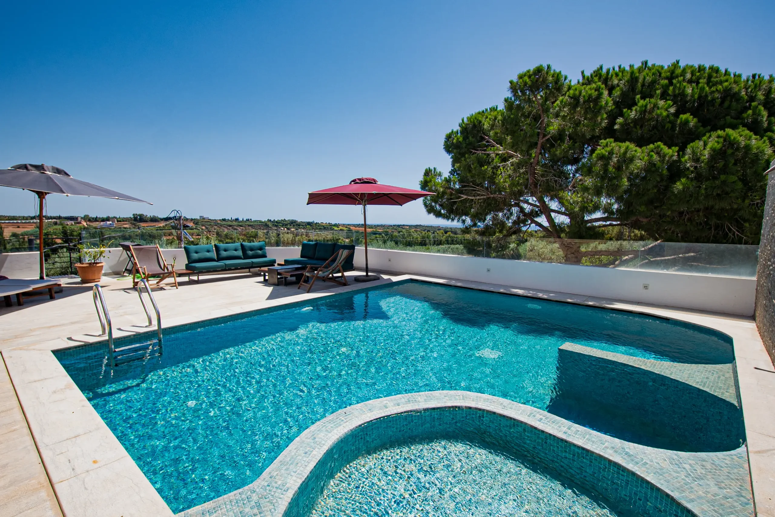 Piscine vue sur nature