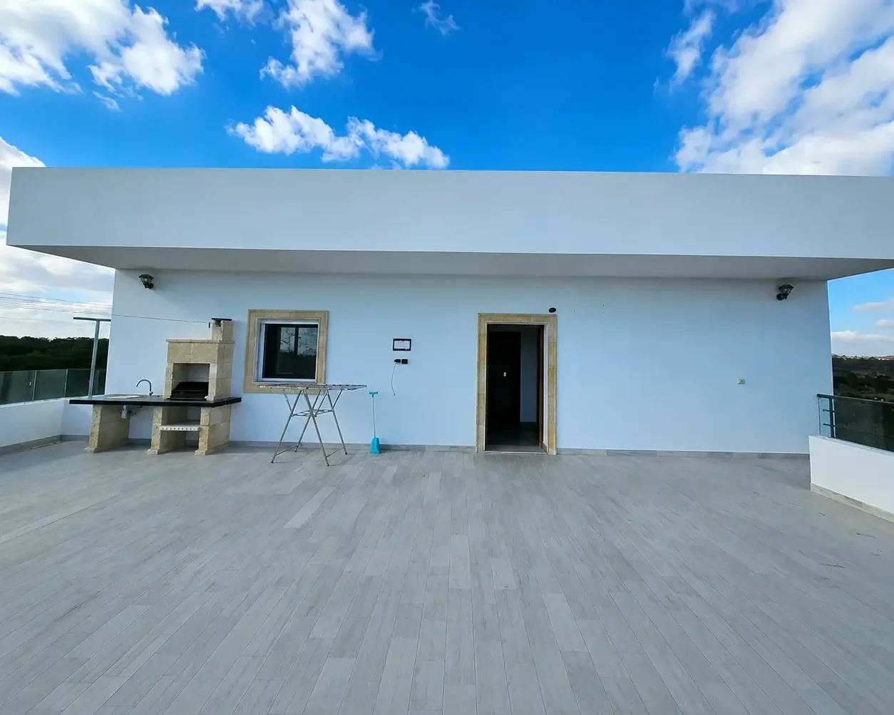 Extra studio dar el bondek